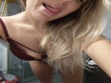 Nina085